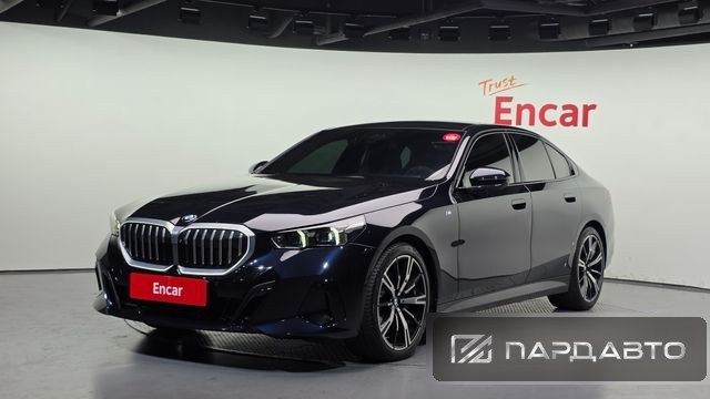 BMW 5 Series (G60)