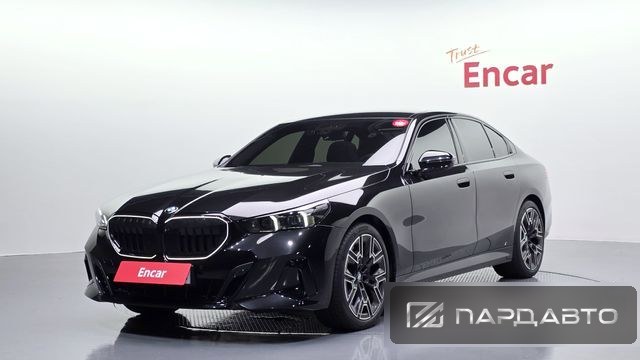 BMW 5 Series (G60)