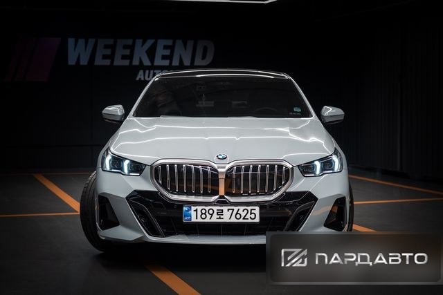BMW 5 Series (G60)