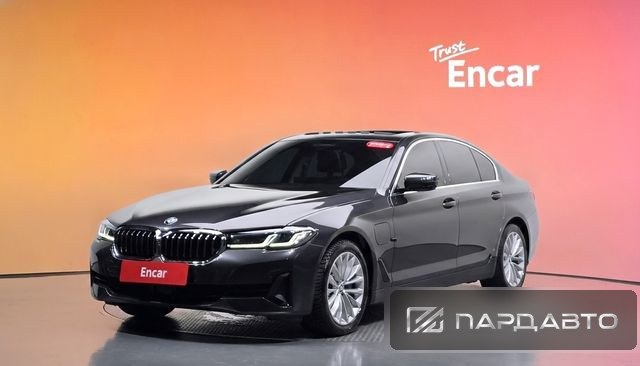 BMW 5 Series (G30)
