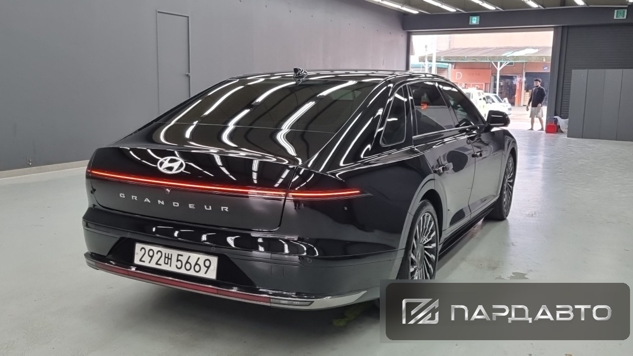 Hyundai Grandeur (GN7)