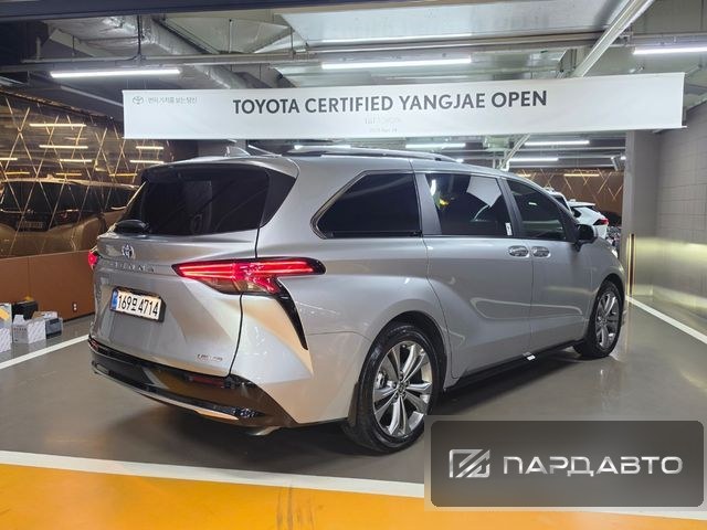 Toyota Sienna