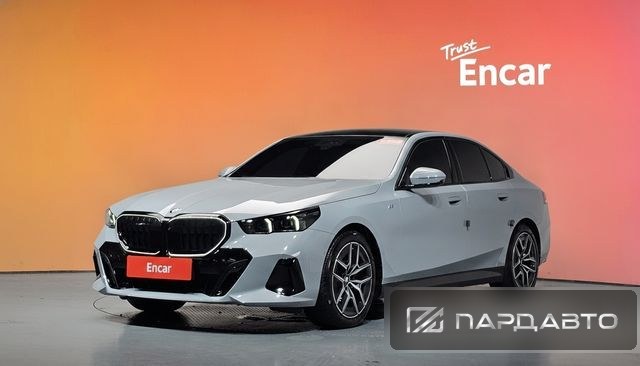 BMW 5 Series (G60)