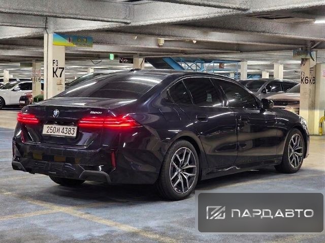 BMW 5 Series (G60)