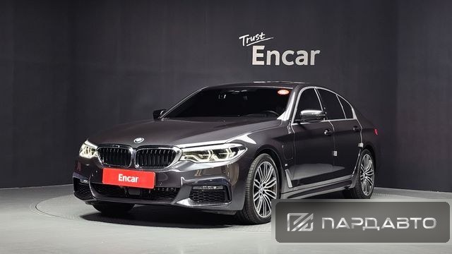 BMW 5 Series (G30)