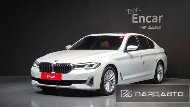 BMW 5 Series (G30)