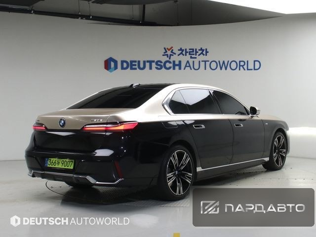 BMW 7 Series (G70)