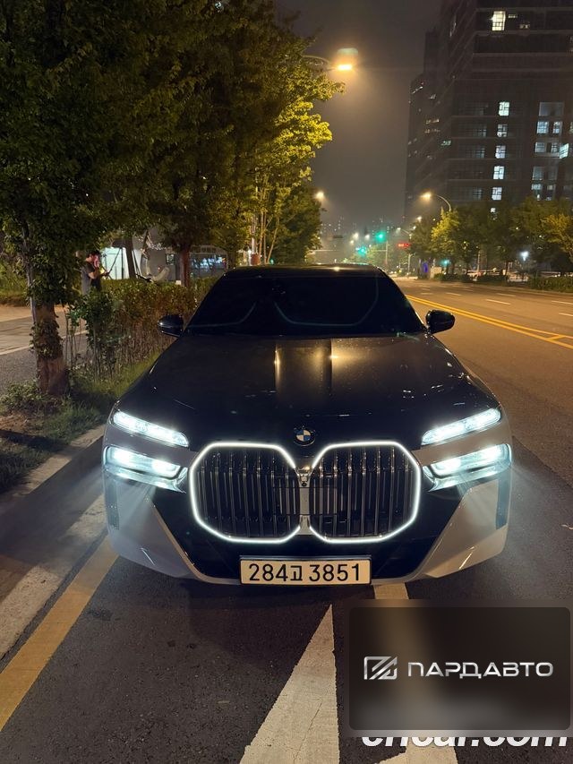 BMW 7 Series (G70)