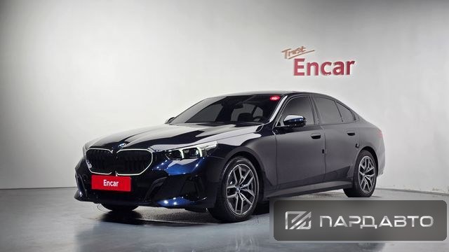 BMW 5 Series (G60)