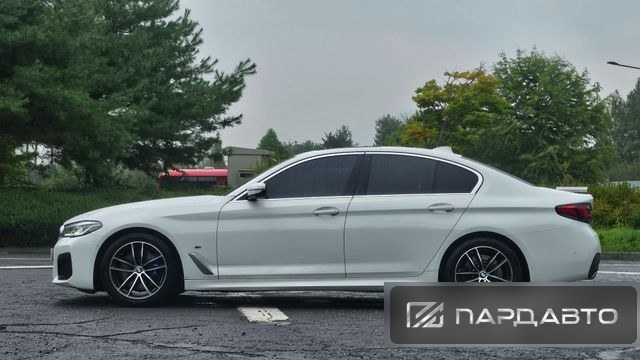 BMW 5 Series (G30)