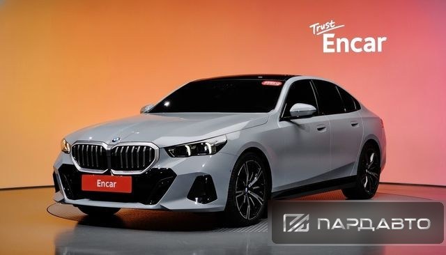 BMW 5 Series (G60)