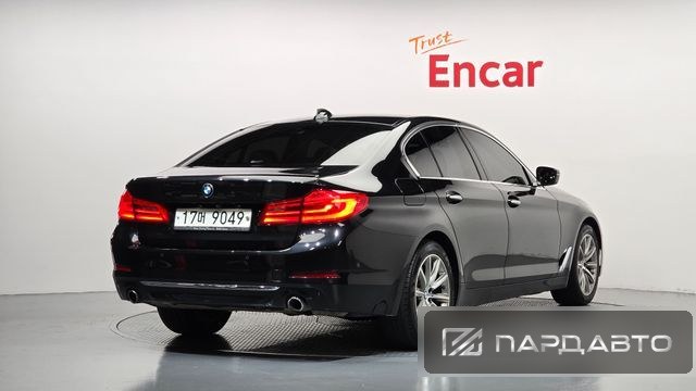 BMW 5 Series (G30)