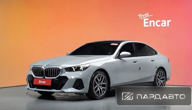 BMW 5 Series (G60)