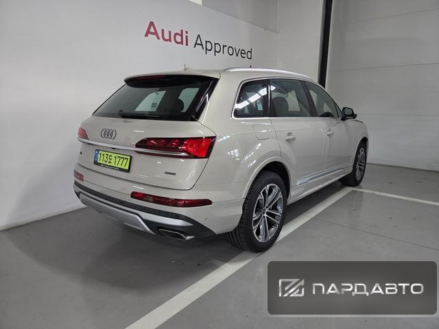 Audi Q7 (4M)