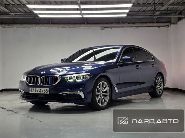 BMW 5 Series (G30)