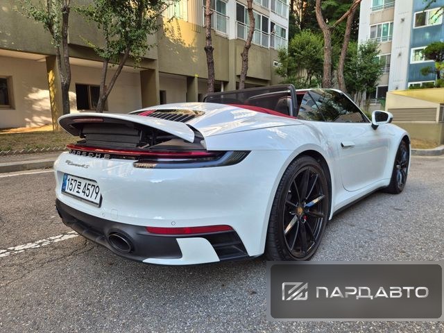 Porsche 911(992)