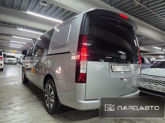Hyundai Staria (US4)