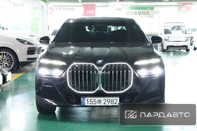 BMW 7 Series (G70)
