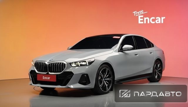 BMW 5 Series (G60)
