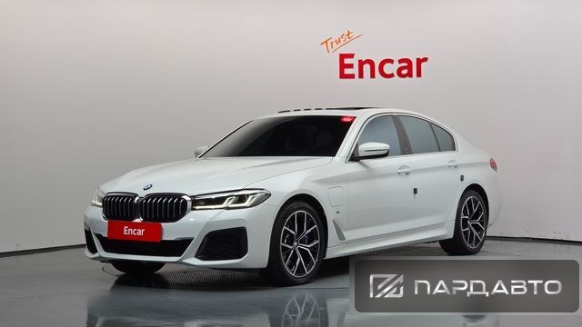BMW 5 Series (G30)