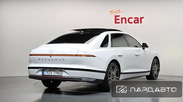 Hyundai Grandeur (GN7)