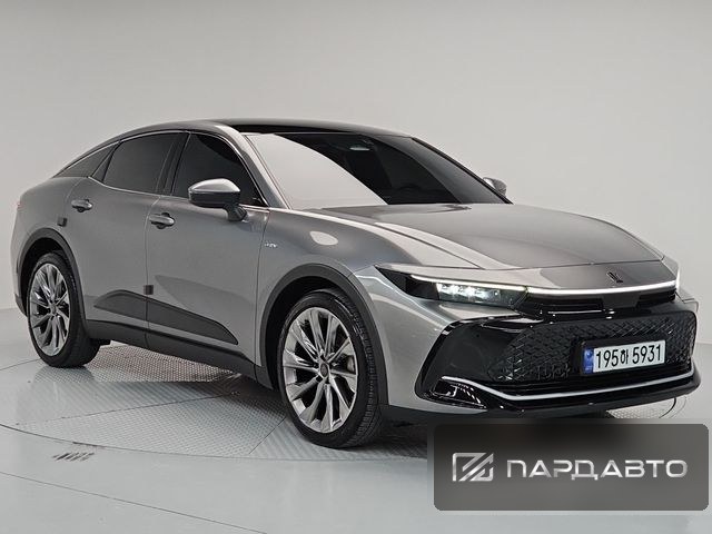 Toyota Crown Crossover