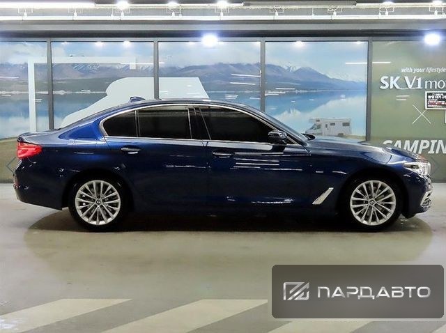 BMW 5 Series (G30)