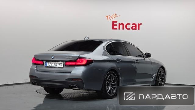BMW 5 Series (G30)