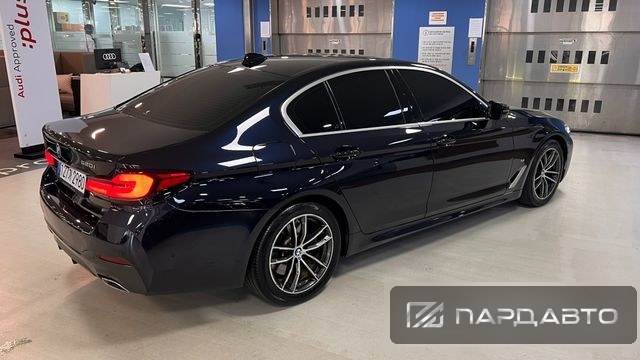 BMW 5 Series (G30)