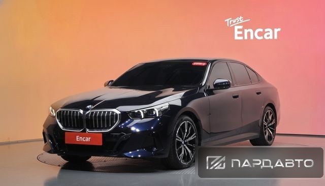 BMW 5 Series (G60)