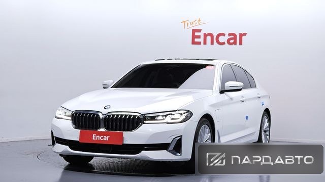 BMW 5 Series (G30)