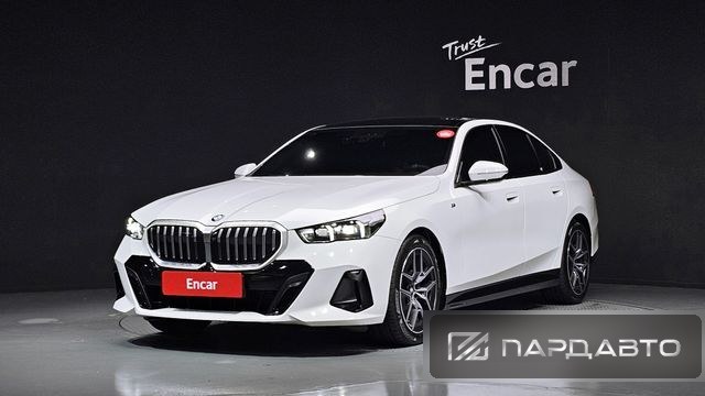 BMW 5 Series (G60)