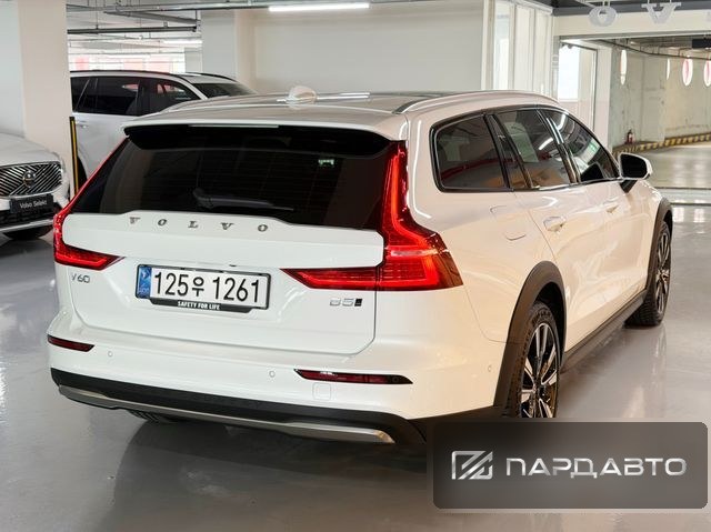 Volvo V60 Cross Country