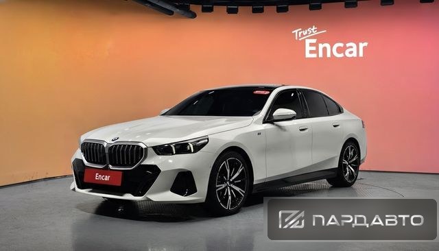 BMW 5 Series (G60)