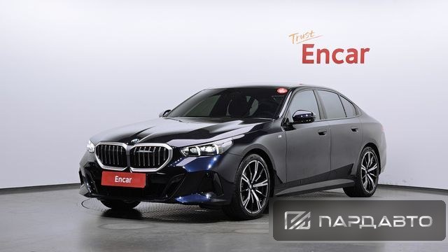 BMW 5 Series (G60)
