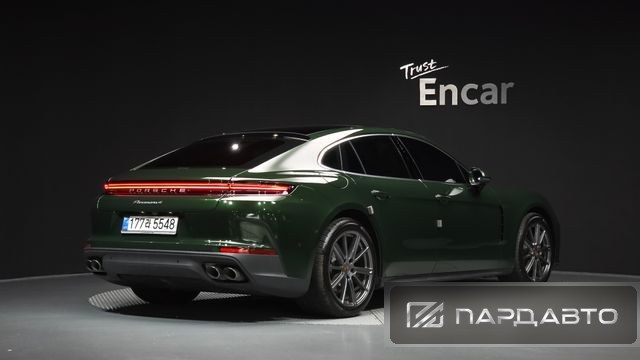 Porsche Panamera (976)