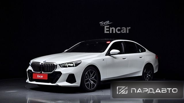 BMW 5 Series (G60)