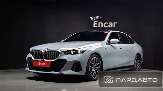 BMW 5 Series (G60)