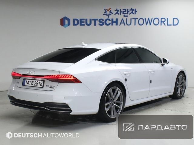 Audi A7 (4K)