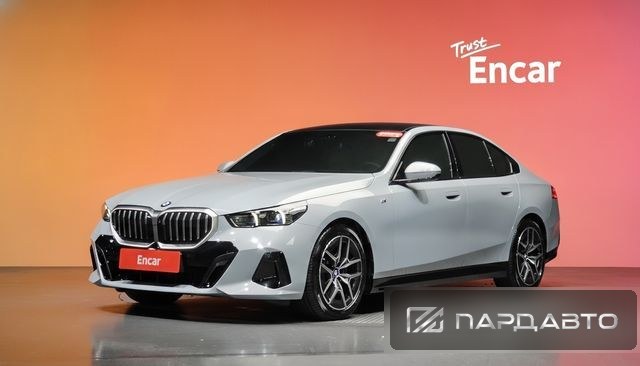 BMW 5 Series (G60)