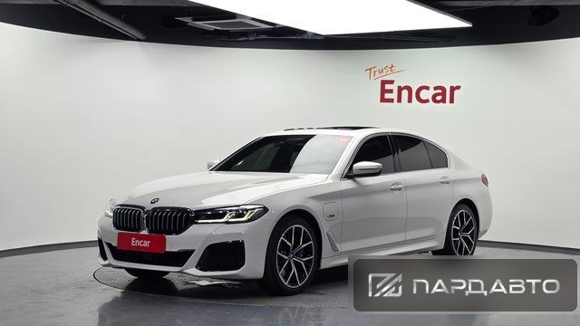 BMW 5 Series (G30)