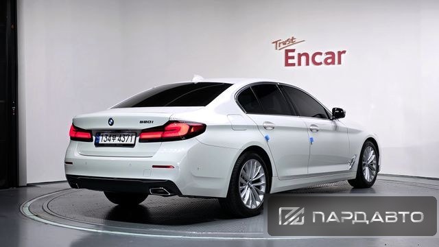 BMW 5 Series (G30)