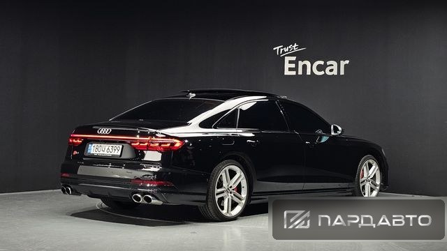 Audi A8 (D5)