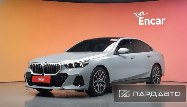 BMW 5 Series (G60)