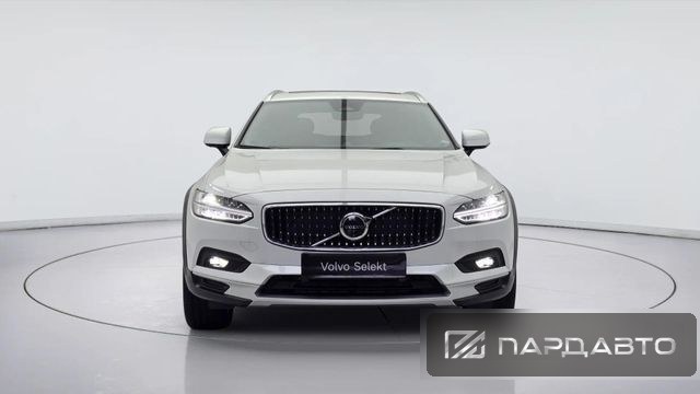 Volvo V90 Cross Country