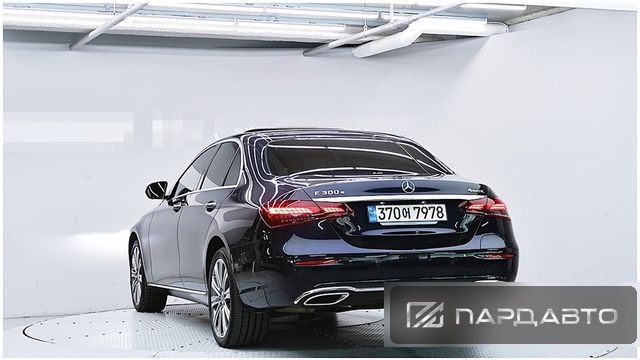 Mercedes-Benz E-Class (W213)