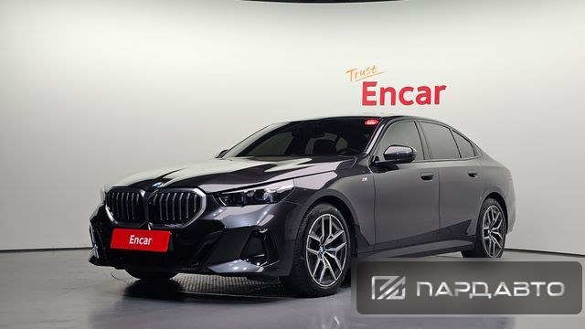 BMW 5 Series (G60)