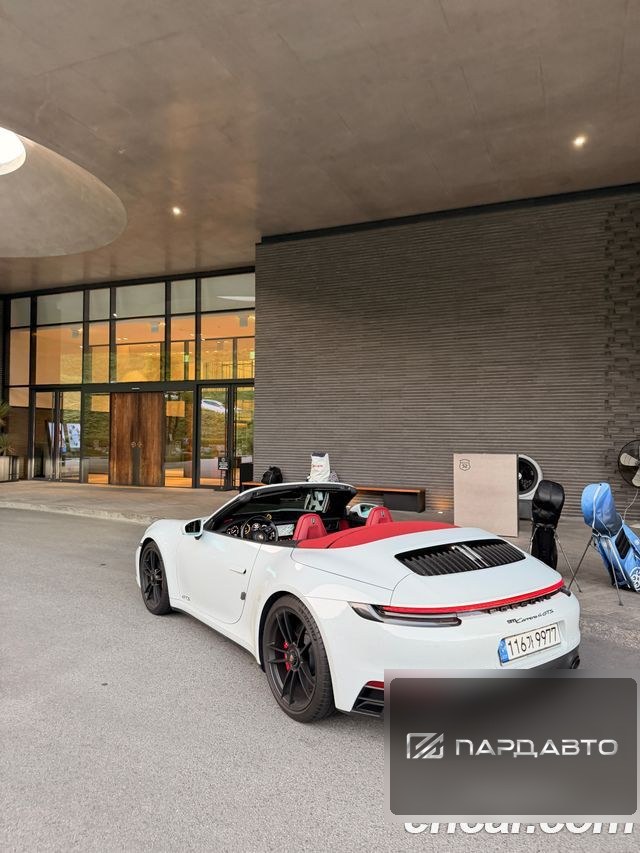 Porsche 911(992)