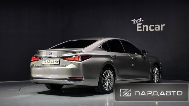 Lexus ES300h