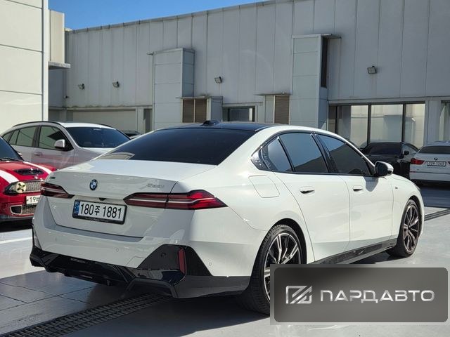 BMW 5 Series (G60)